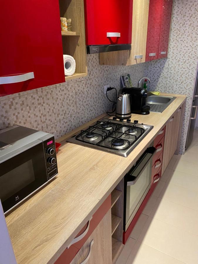 Апартаменти Igi Red Flat With Free Private Parking Клуж-Напока Екстер'єр фото